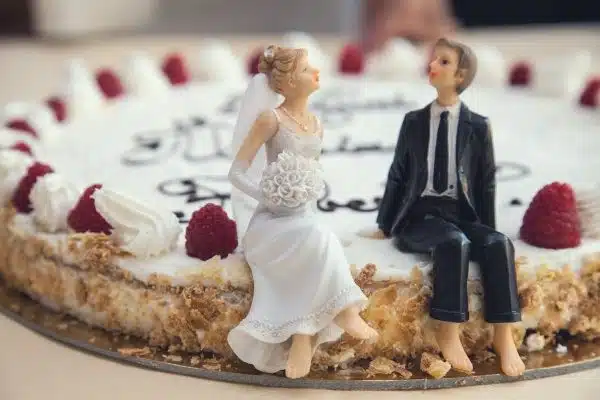 Maîtrisez vos dépenses de mariage : les clés pour déterminer un budget adapté
