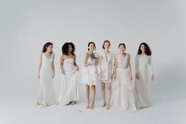 Comment entretenir sa robe blanche de mariage après le grand jour