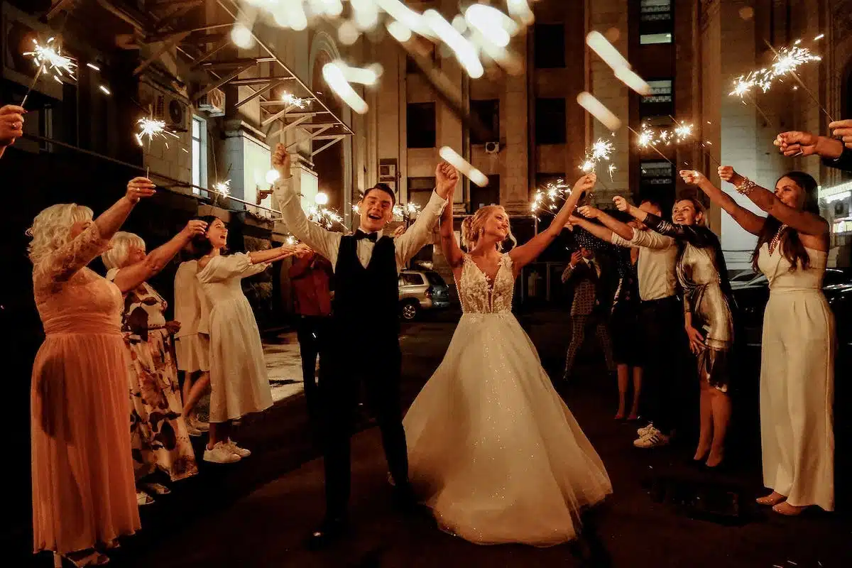 Les 5 étapes clés pour une soirée dansante mémorable lors de votre mariage