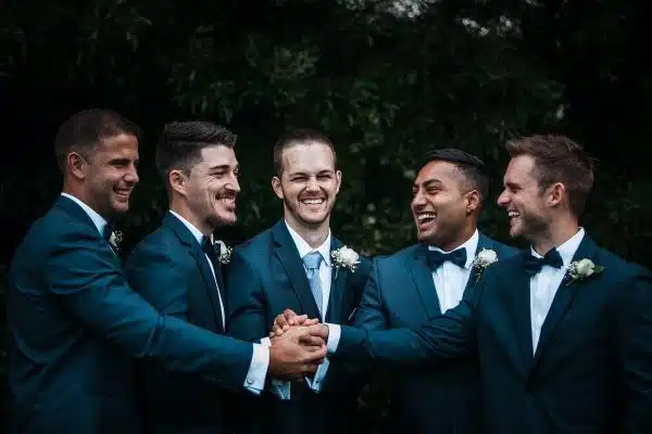 Respecter les règles d’étiquette essentielles pour un mariage formel