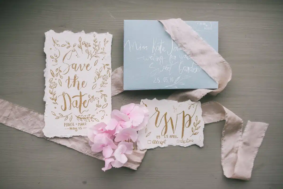 Les meilleures options de faire-parts de mariage pour éblouir vos invités