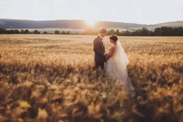 Mariage champêtre : quels sont les accessoires de décoration les plus populaires ?